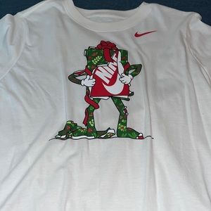 Nike x-mas shirt